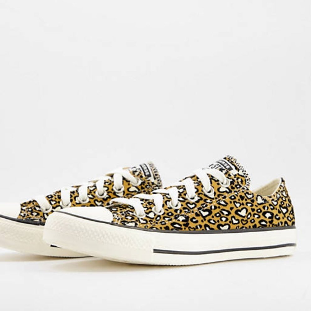 Price Firm - Converse Sneakers
